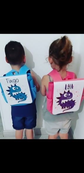 Sac à dos pour enfant personnalisé avec prénom modèle Dinosaure