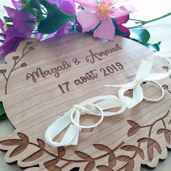 Porte alliances en bois  ou en plexi transparent | personnalisé | Mariage | Fleurs découpés