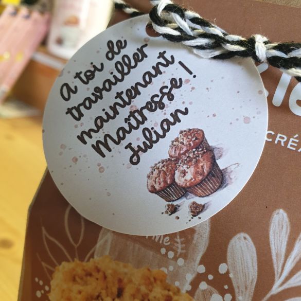Kit Muffins Caramel beurre salé   pour Maître, Maîtresse ATSEM AVS AESH