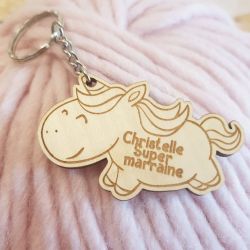 Porte clé personnalisable en bois Licorne