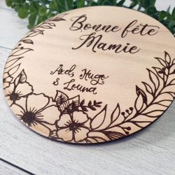 Plaque en bois bois gravée Bonne fête Mamie ! 