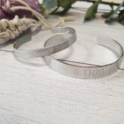 Duo de Bracelets gravés et personnalisés avec prénoms ou petit texte