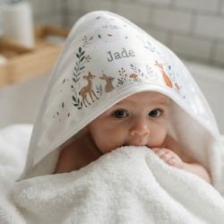 Cape de bain bébé personnalisée avec prénom – Modèle Animaux de la forêt