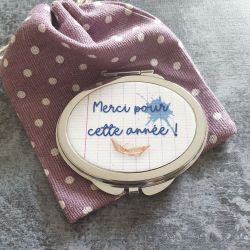 Miroir de poche "Merci pour cette année" avec sa pochette cadeau