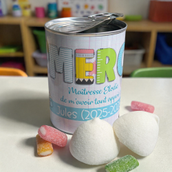 Boîte Surprise personnalisée Merci Maîtresse – cadeau gourmand de fin d’année scolaire