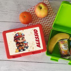 Boîte à goûter personnalisée Pompier en action